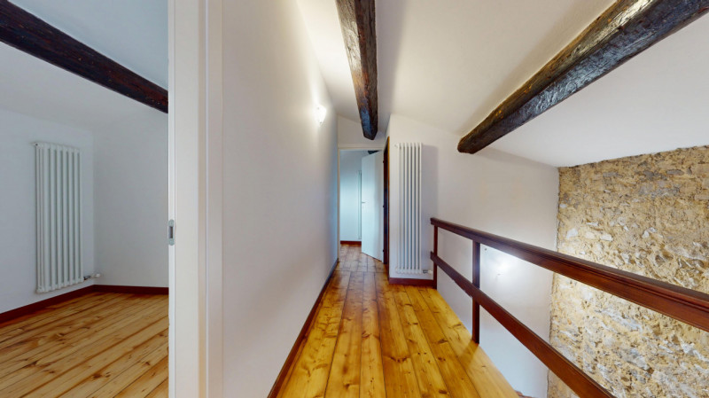 Completely renovated semi-detached house located in Creazzo Colle, in one of the most sought-afte...