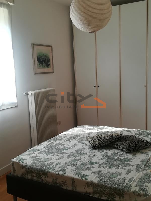 In zona San Fortunato, all’interno di un contesto residenziale tranquillo e ben servito, proponia...