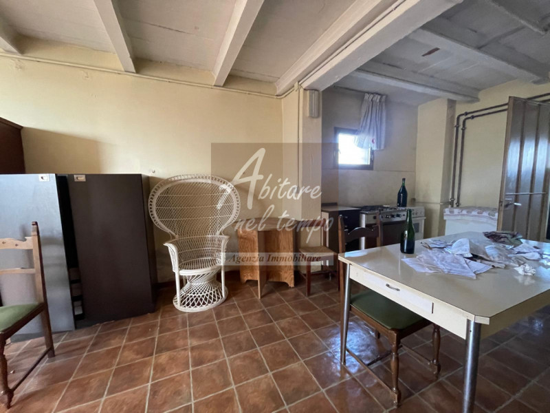 TOMBOLO (PD) - FRAZIONE ONARA 

In una zona tranquilla e comoda ai principali servizi, proponiamo...