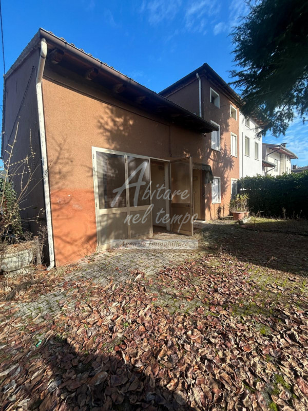 TOMBOLO (PD) - FRAZIONE ONARA 

In una zona tranquilla e comoda ai principali servizi, proponiamo...