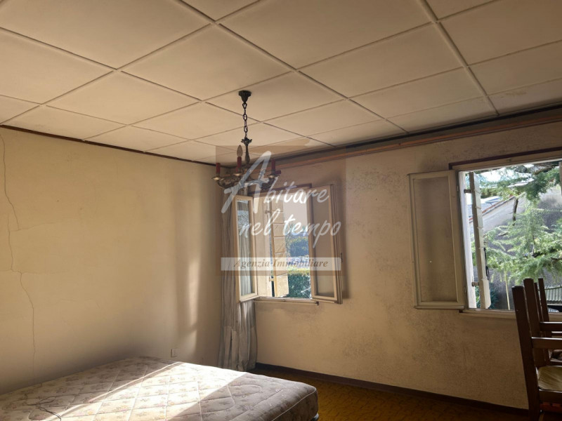 TOMBOLO (PD) - FRAZIONE ONARA 

In una zona tranquilla e comoda ai principali servizi, proponiamo...