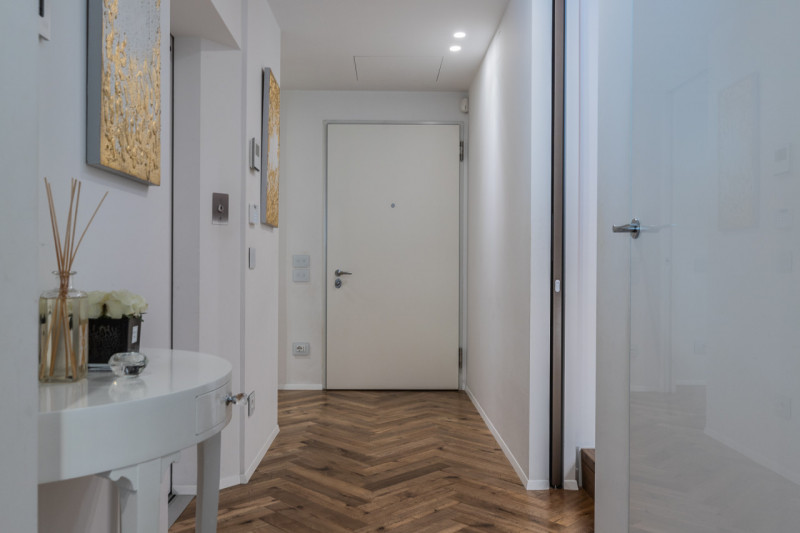 CENTRO STORICO - In una delle vie più eleganti di Vicenza proponiamo in vendita un prestigioso pa...