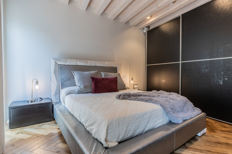 CENTRO STORICO - In una delle vie più eleganti di Vicenza proponiamo in vendita un prestigioso pa...