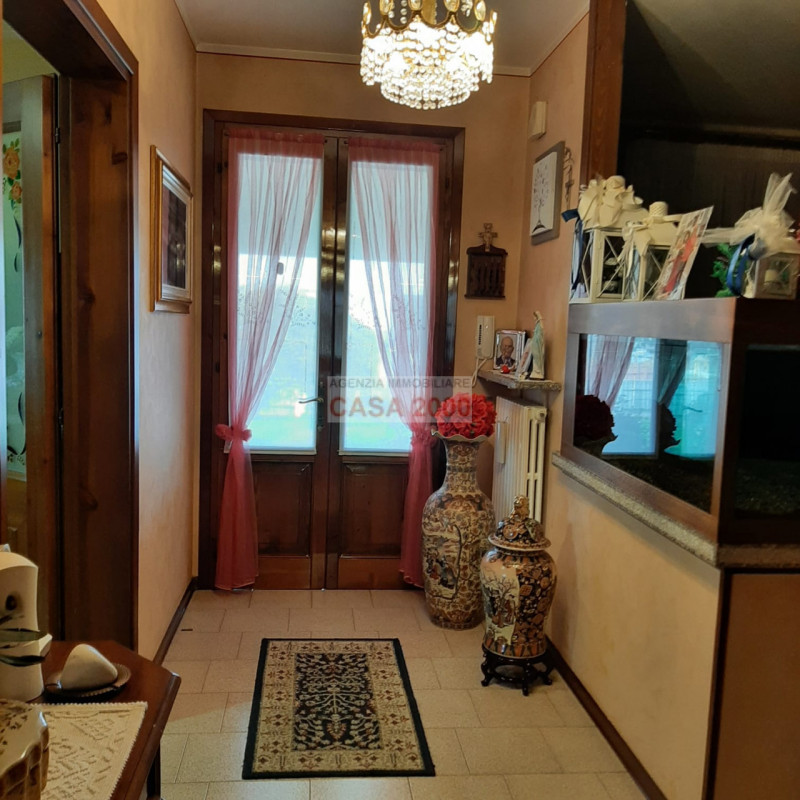 – ABITAZIONE
Piombino Dese (PD) – Zona industriale

Villetta singola indipendente con ampio terre...