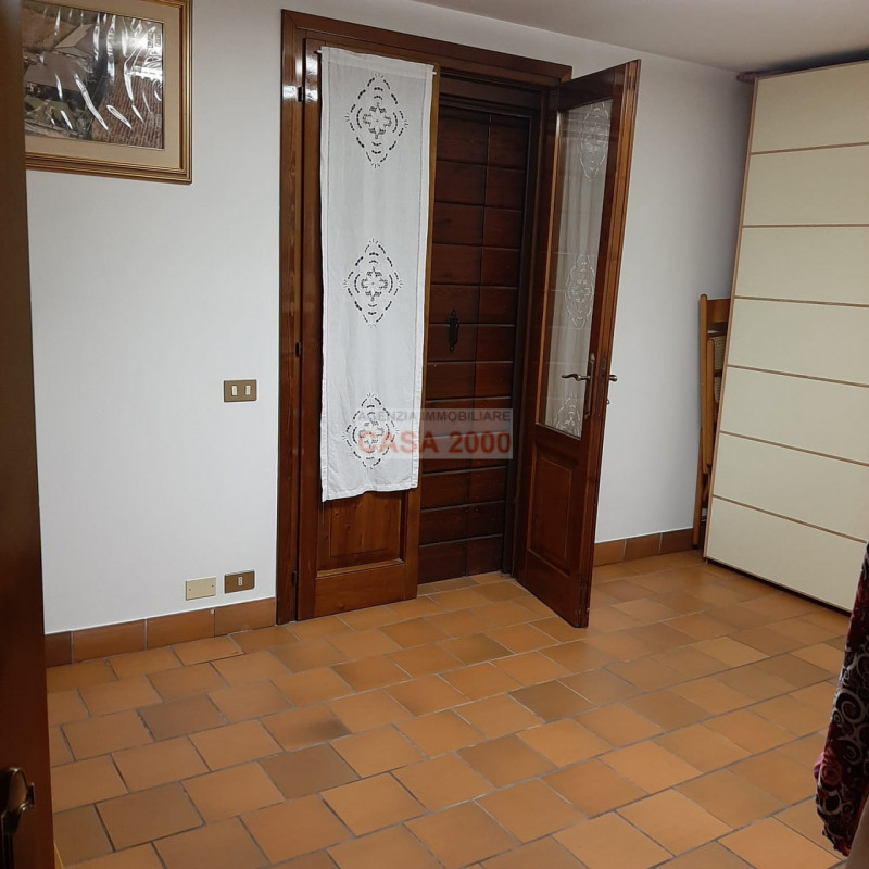– ABITAZIONE
Piombino Dese (PD) – Zona industriale

Villetta singola indipendente con ampio terre...