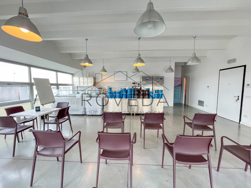 QUINTO DI TREVISO

RIFERIMENTO: QT6

L'agenzia Roveda Immobiliare ha il piacere di presentarvi qu...