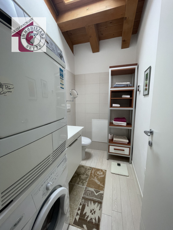 Vendesi BOLZANO VICENTINO CENTRO PORZIONE DI VILLETTA A SCHIERA, anno di costruzione 2015, all'in...