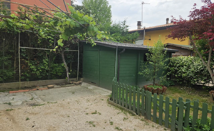 Rif. A.A.2-25

Vendita all'asta - casa a schiera su 2 livelli in data 25 marzo 2026

Descrizione:...