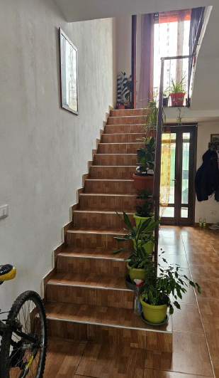 Rif. A.A.2-25

Vendita all'asta - casa a schiera su 2 livelli in data 25 marzo 2026

Descrizione:...