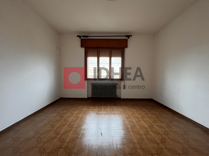 RONCADE 
RIFERIMENTO "URA2"

In tranquilla zona residenziale, a due passi dal centro di Roncade, ...