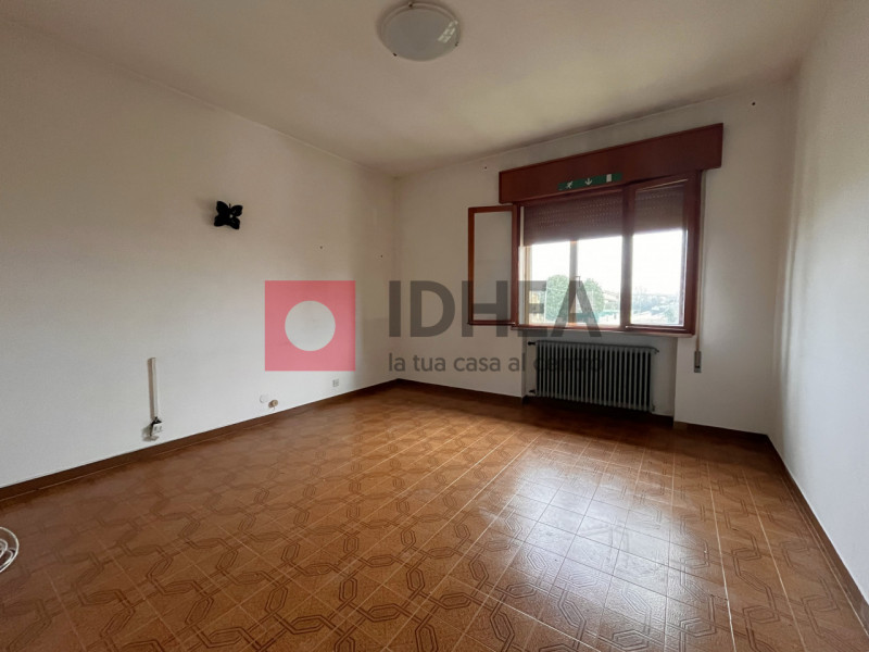 RONCADE 
RIFERIMENTO "URA2"

In tranquilla zona residenziale, a due passi dal centro di Roncade, ...