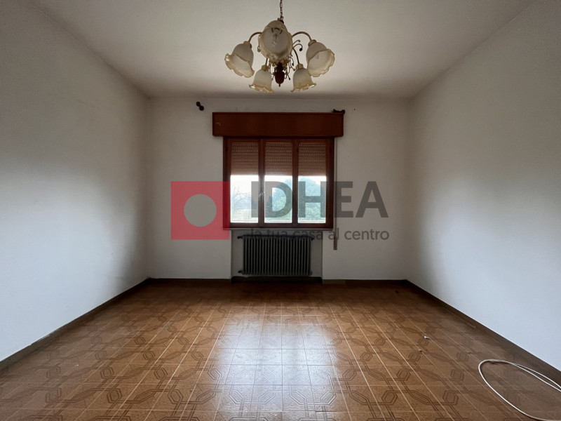 RONCADE 
RIFERIMENTO "URA2"

In tranquilla zona residenziale, a due passi dal centro di Roncade, ...