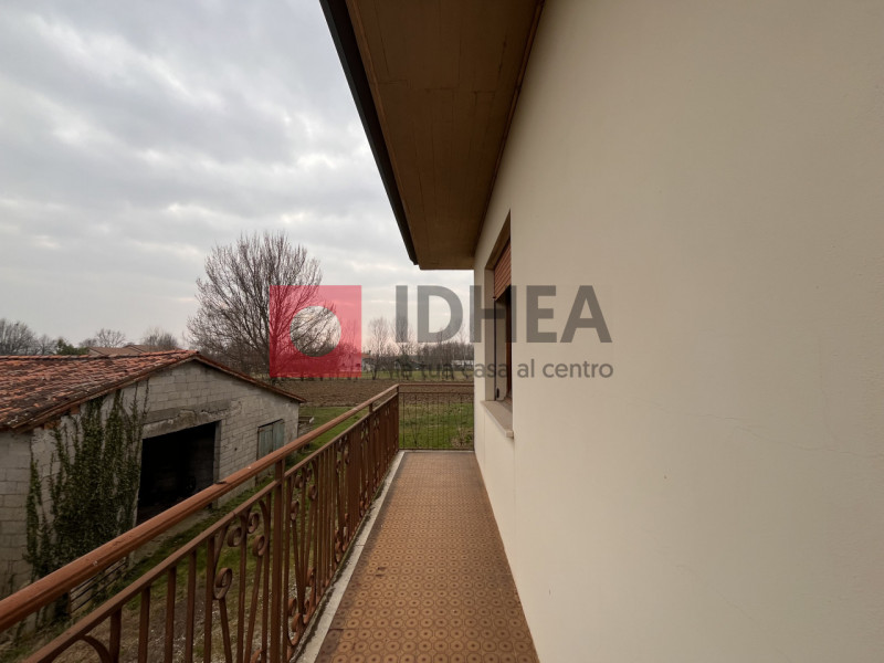 RONCADE 
RIFERIMENTO "URA2"

In tranquilla zona residenziale, a due passi dal centro di Roncade, ...