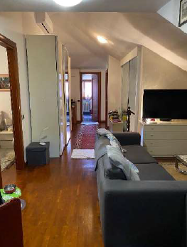 Rif. A.A.376-23

Vendita all'asta - casa unifamiliare su 3 livelli con giardino in data 25 marzo ...