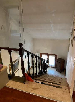 Rif. A.A.376-23

Vendita all'asta - casa unifamiliare su 3 livelli con giardino in data 25 marzo ...