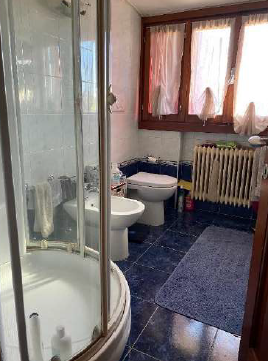 Rif. A.A.376-23

Vendita all'asta - casa unifamiliare su 3 livelli con giardino in data 25 marzo ...