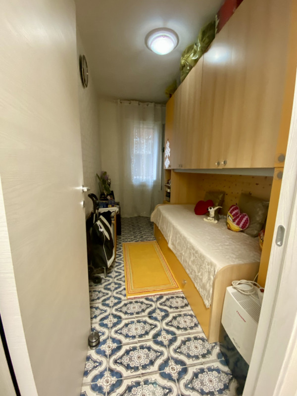 Nel cuore del quartiere San Carlo, una delle zone più apprezzate e servite di Padova, proponiamo ...