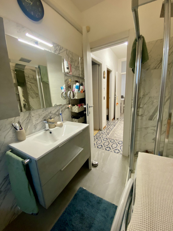 Nel cuore del quartiere San Carlo, una delle zone più apprezzate e servite di Padova, proponiamo ...