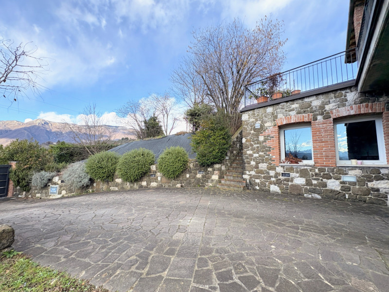 CARRE' - Villa Indipendente con ampio giardino € 445.000,00

07.03.2026 OPEN HOUSE DAY dalle 10.3...