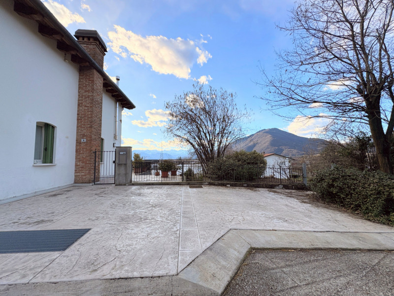 CARRE' - Villa Indipendente con ampio giardino € 445.000,00

07.03.2026 OPEN HOUSE DAY dalle 10.3...