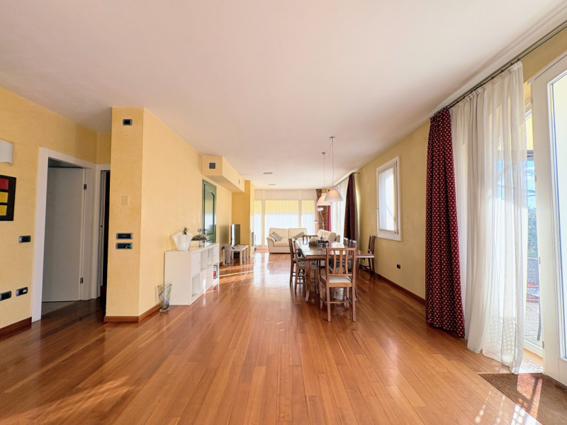 CARRE' - Villa Indipendente con ampio giardino € 445.000,00

07.03.2026 OPEN HOUSE DAY dalle 10.3...