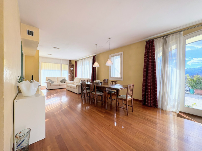 CARRE' - Villa Indipendente con ampio giardino € 445.000,00

07.03.2026 OPEN HOUSE DAY dalle 10.3...