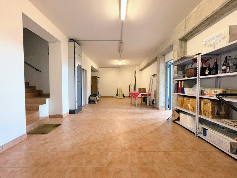 CARRE' - Villa Indipendente con ampio giardino € 445.000,00

Trattativa Unica immobiliare, via Pr...