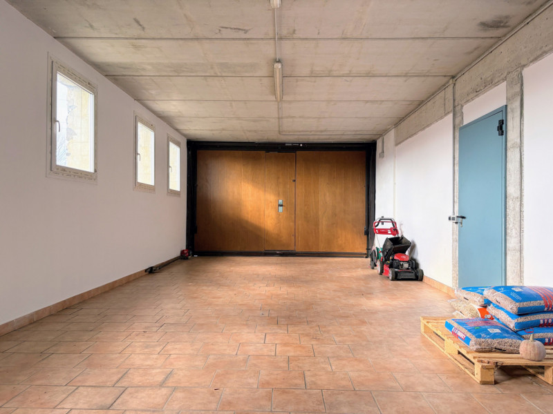 CARRE' - Villa Indipendente con ampio giardino € 445.000,00

Trattativa Unica immobiliare, via Pr...