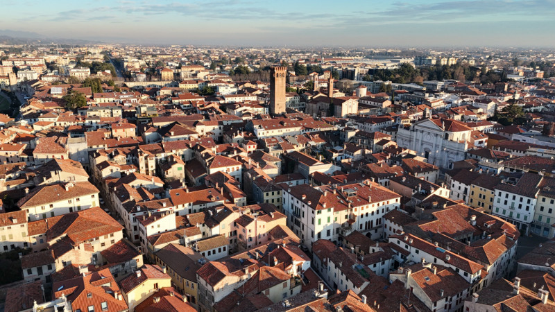 Rif. BAA306 (per info 39 3923361100 Beatrice)

Scoprite un'opportunità unica di vivere in una res...