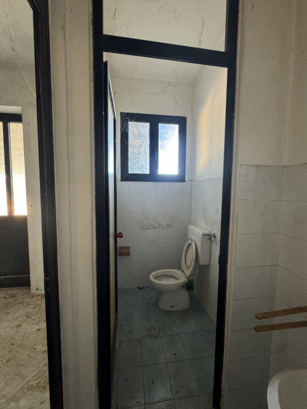 COMPOSIZIONE:
Proponiamo in vendita porzione di bifamiliare attualmente allo stato grezzo. Al pia...