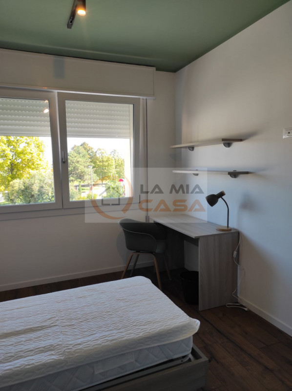 LEGNARO - ANNUNCIO RIVOLTO SOLO A STUDENTI DELL'UNIVERSITA' DI LEGNARO E PADOVA.
Appartamento com...