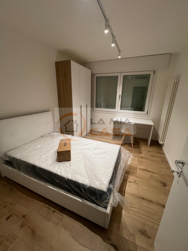 LEGNARO - ANNUNCIO RIVOLTO SOLO A STUDENTI DELL'UNIVERSITA' DI LEGNARO E PADOVA.
Appartamento com...