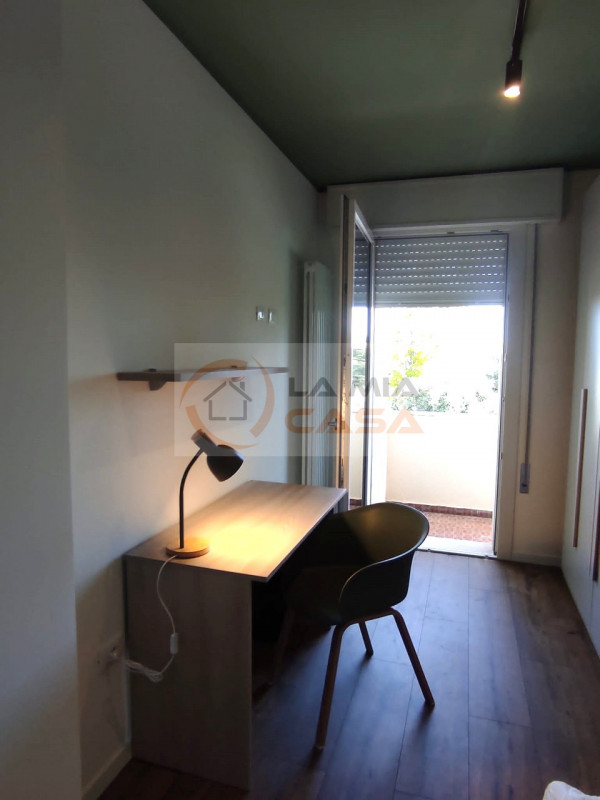 LEGNARO - ANNUNCIO RIVOLTO SOLO A STUDENTI DELL'UNIVERSITA' DI LEGNARO E PADOVA.
Appartamento com...