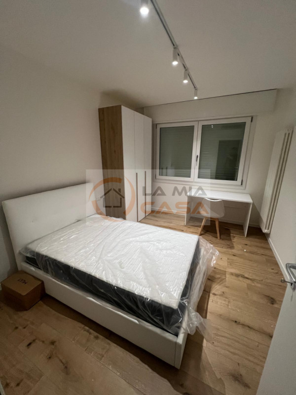 LEGNARO - ANNUNCIO RIVOLTO SOLO A STUDENTI DELL'UNIVERSITA' DI LEGNARO E PADOVA.
Appartamento com...