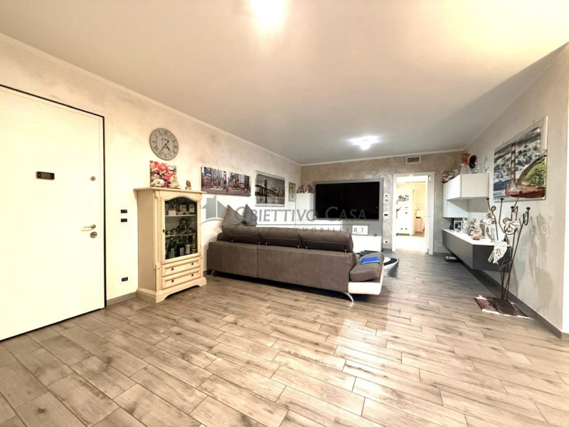 ALBIGNASEGO - FERRI - Rif. F368

Se cerchi metrature introvabili e l'efficienza di una casa moder...