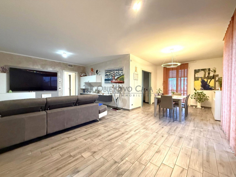 ALBIGNASEGO - FERRI - Rif. F368

Se cerchi metrature introvabili e l'efficienza di una casa moder...