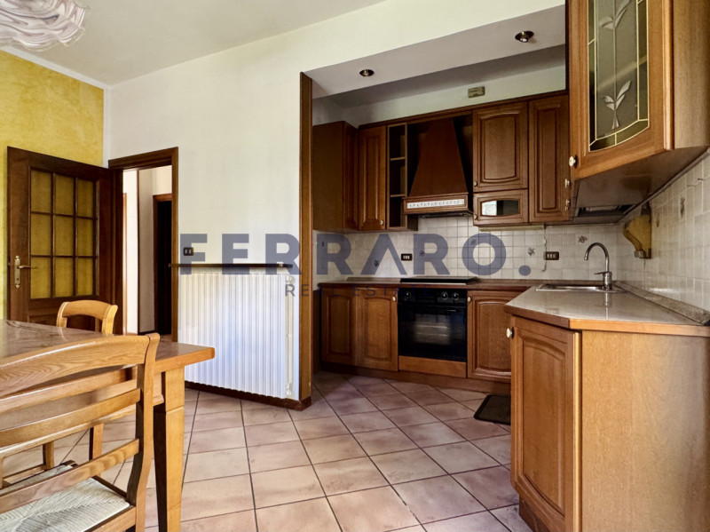 Treviso, Santa Maria del Rovere. Codice AV26.

In posizione strategica, a pochi passi dal futuro ...