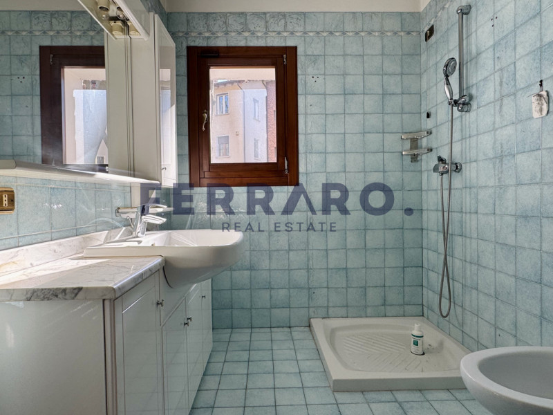 Treviso, Santa Maria del Rovere. Codice AV26.

In posizione strategica, a pochi passi dal futuro ...