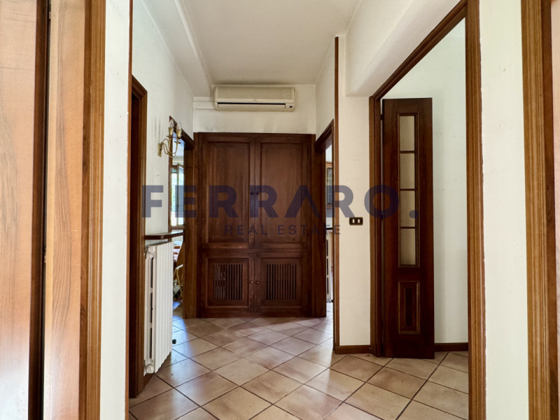 Treviso, Santa Maria del Rovere. Codice AV26.

In posizione strategica, a pochi passi dal futuro ...