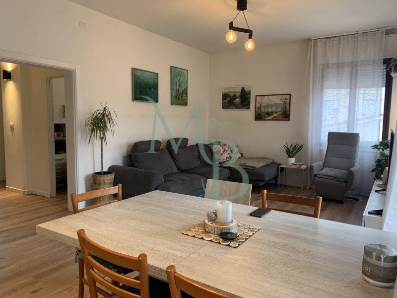 MIRANO (VE): Immobiliare MB propone in vendita, in esclusiva, un appartamento quadrilocale con bu...