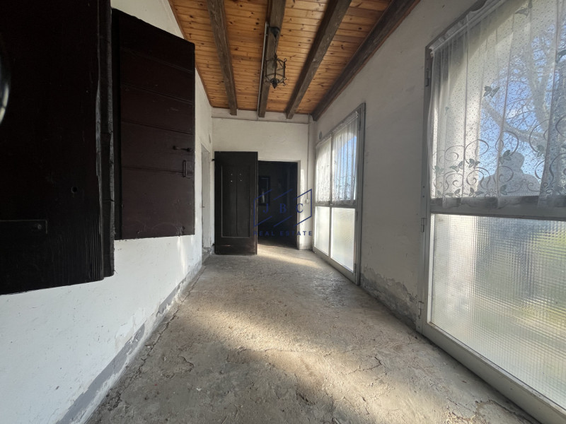 BUSCO DI PONTE DI PIAVE - (TV)

Rustico da ristrutturare situato nella tranquilla località di Bus...