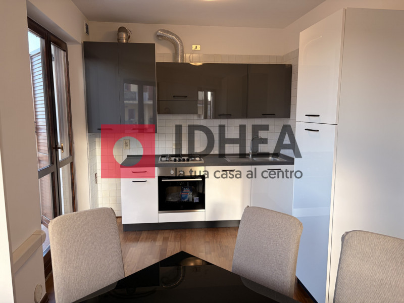 VILLORBA - CARITA'

"""RIFERIMENTO BB01"""

L'agenzia immobiliare Idhea propone appartamento tril...