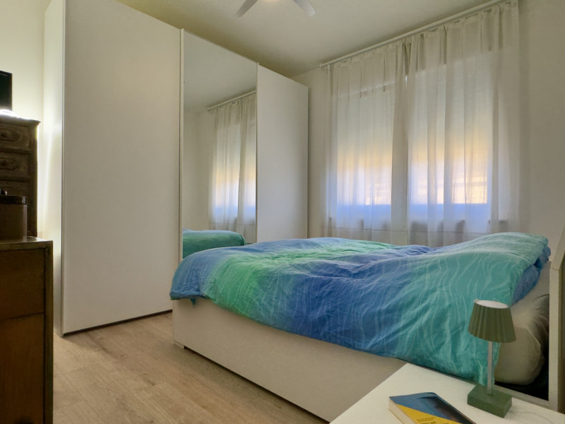 In posizione tranquilla e riservata, all’interno di una via chiusa lontana dal traffico ma a poch...