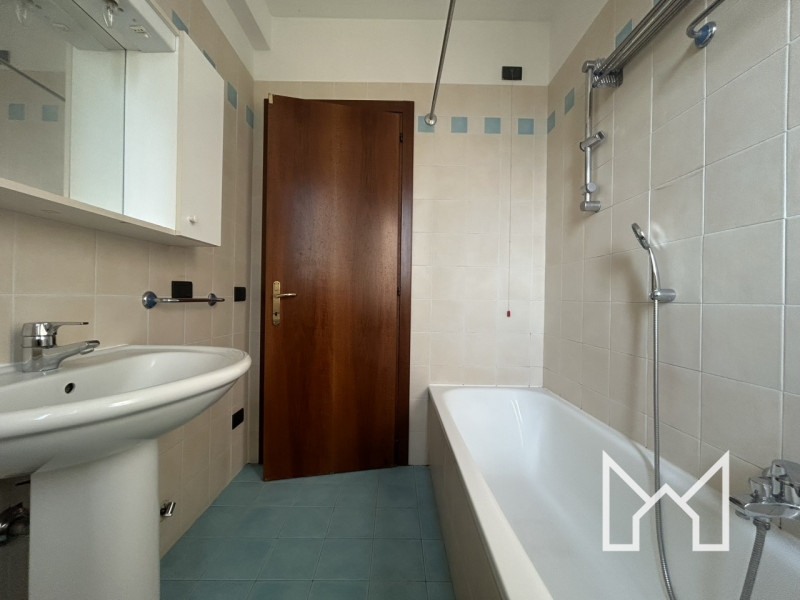 FONTE- Inserito in zona centrale al paese comodo a tutti i servizi, proponiamo appartamento bicam...