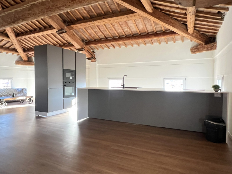 Monta' (PD):

Soluzione indipendente ristrutturata nel 2025, a 10 minuti da Padova!

In posizione...