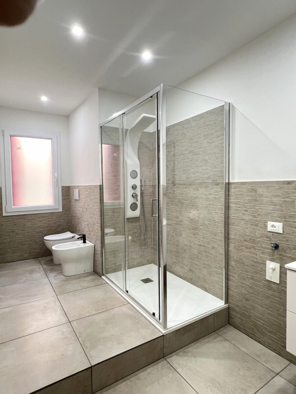 Monta' (PD):

Soluzione indipendente ristrutturata nel 2025, a 10 minuti da Padova!

In posizione...