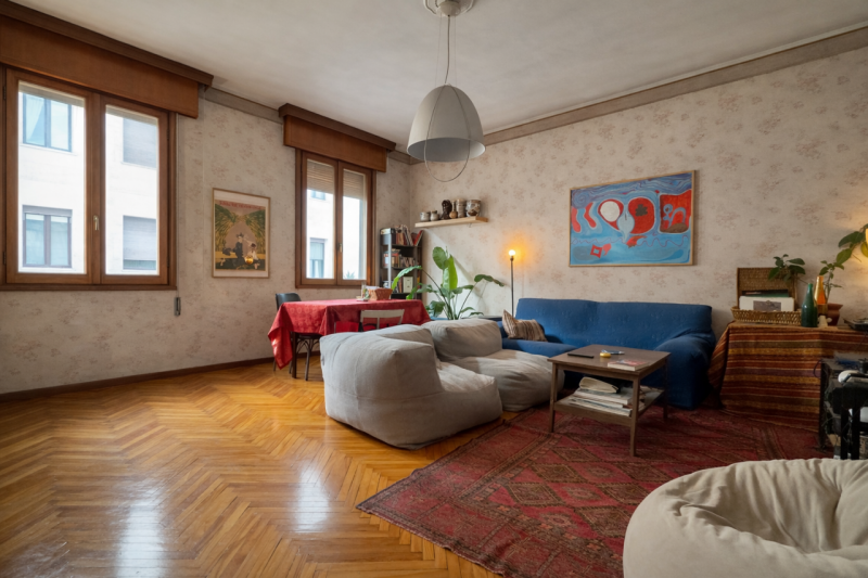 Padova – Appartamento al 5° piano con terrazzo panoramico e ascensore

A soli 5 minuti dal centro...