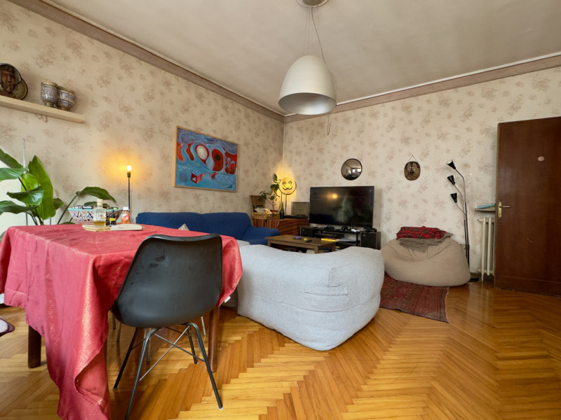 Padova – Appartamento al 5° piano con terrazzo panoramico e ascensore

A soli 5 minuti dal centro...