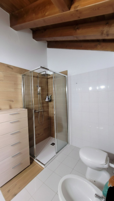 Proponiamo in vendita uno splendido attico di circa 140 mq situato nella tranquilla e servita zon...