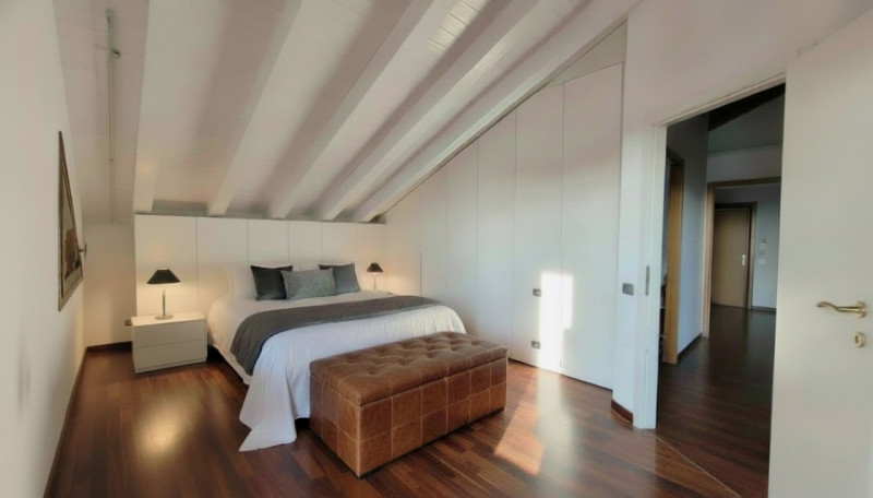 in  vendita uno splendido attico di circa 140 mq situato nel comune di Asolo in località Casella ...